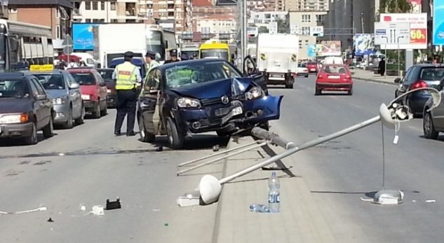Arsyet pse kosovarët po vdesin në komunikacion