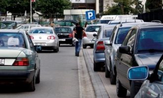 Çmimet e parkingut nga muaji tetor në Prishtinë – kush nuk respekton rregulloren e re gjobitet
