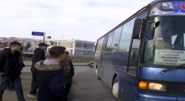 Autobusët e Lipjanit kërkojnë qasje te ‘Rrethi i flamurit’ në Prishtinë