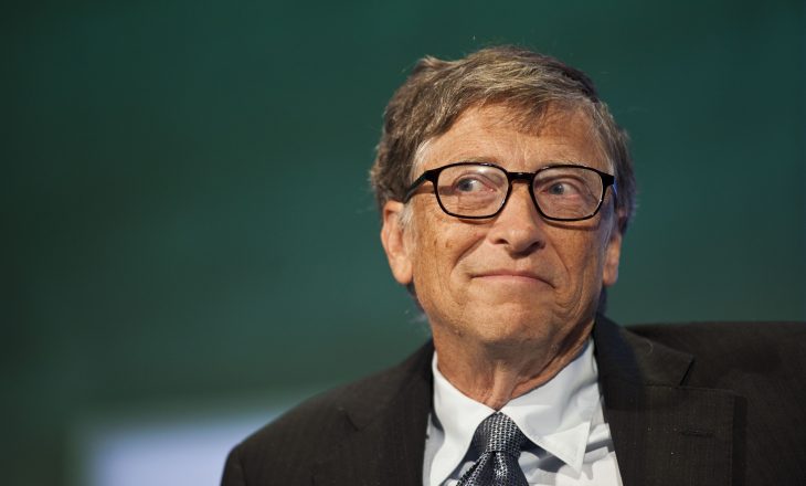 Bill Gates “bie” nga froni i njeriut më të pasur në botë