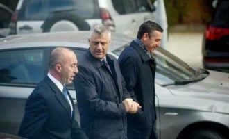 Dorëzojuni drejtësisë ose dorëhiquni