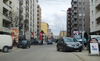 Aktivistët kërkojnë drejtësi për 11-vjeçarin që u dhunua seksualisht dhe u vra në Fushë Kosovë