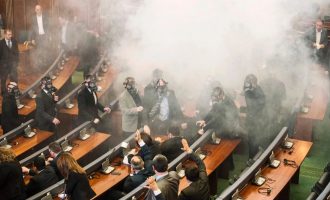 Paradoksi në Kuvend: Deputetët përballen me atë që nuk ka ndodhur asnjëherë