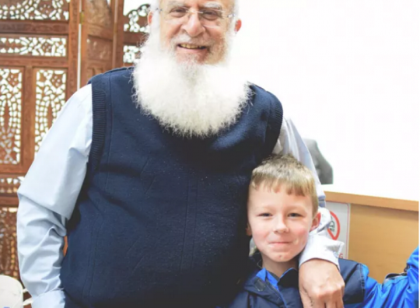 Santa Klausi mysliman dhe djali i vogël në Londër