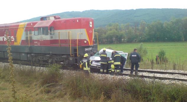 Aksident në Drenas, treni godet veturën