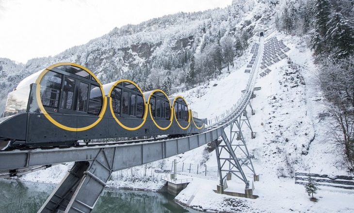 Zvicër, përurohet treni me trasenë më të pjerrët në botë