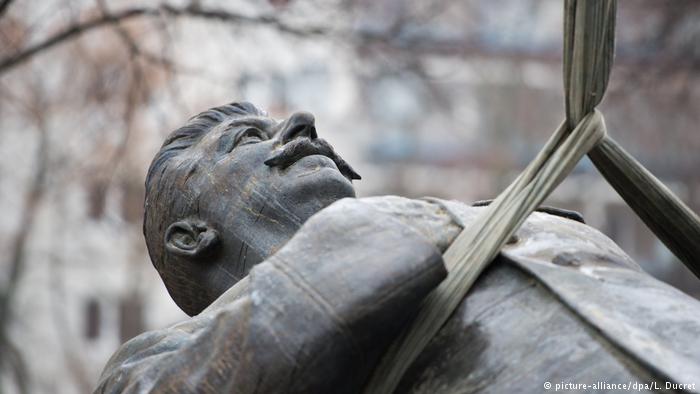 Qeveria ruse ndalon komedinë britanike mbi Stalinin