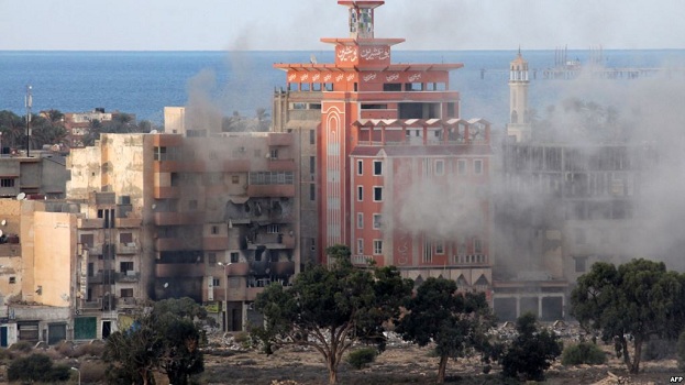 Dhjetëra të vdekur nga sulmet me makinë-bombë në Libi