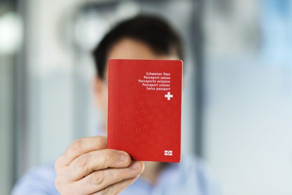 Të rinjtë kosovarë, shumë pak të interesuar për pasaportë zvicerane