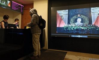 Në Rusi shfaqet komedia e ndaluar për  vdekjen e Stalinit