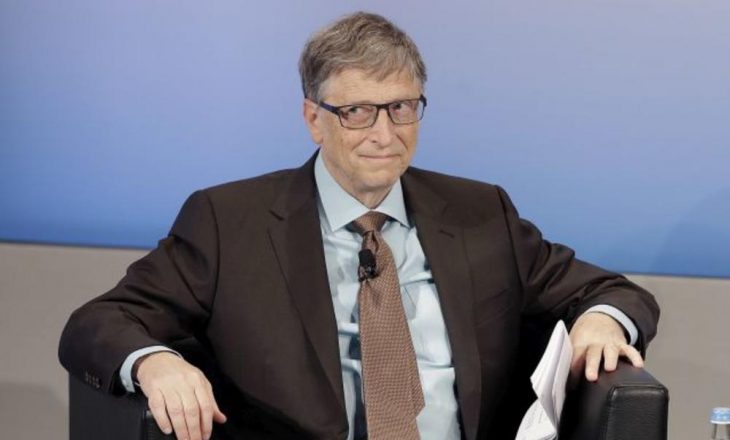 Gates shokon kolegët miliarderë