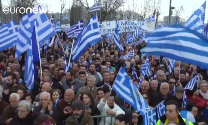 Në Athinë protestohet kundër emrit Maqedoni – mbi 1500 autobusë pritet të sjellin protestues