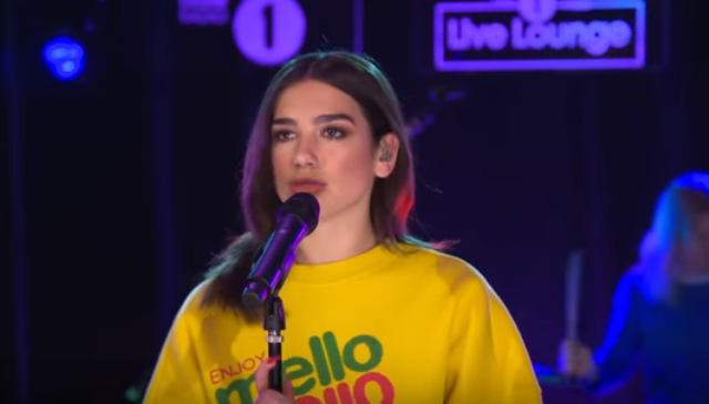 Interpretimi mahnitës i Dua Lipës në BBC Radio 1