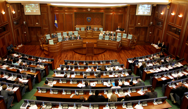 Marrëveshja e demarkacionit përsëri në Komision të Jashtëm, deputetët në pauzë