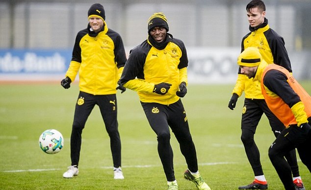 Përcjelleni LIVE stërvitjen e Usain Bolt me Borussia Dortmund (Video)