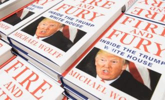 Libri që tronditi Amerikën, tani edhe në shqip