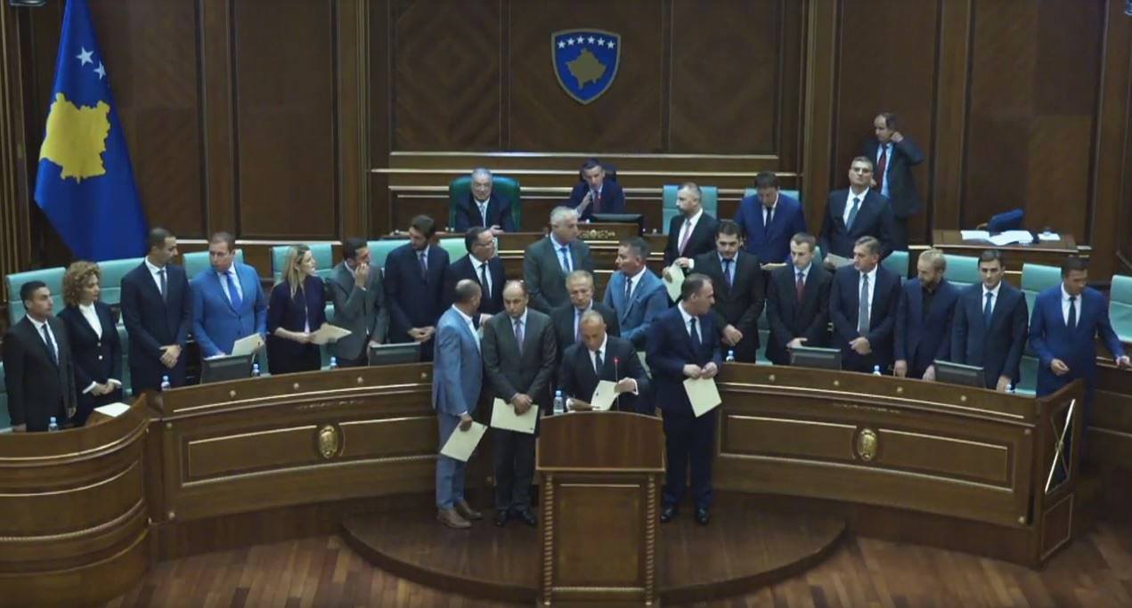 Kalon demarkacioni, apo vendi shkon në zgjedhje të reja? - Gazeta ...