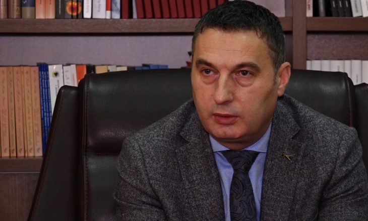 Ministri i Arsimit reagon për sulmin me thikë ndaj mësueses në Prishtinë