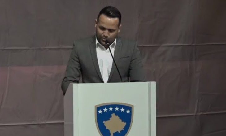 Djali i dëshmorit të Koshares i përgjigjet Xhavit Halitit