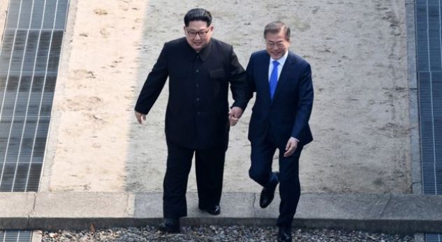 Takimi historik, Kim Jong-Un kalon kufirin