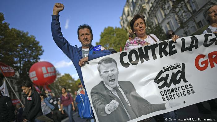 Valë grevash: Sfidë për Macronin – plehra në rrugë për francezët