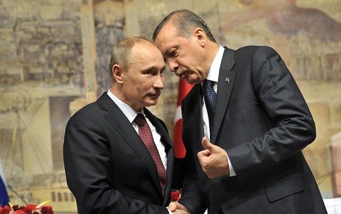 Erdogani bisedë telefonike me Putinin