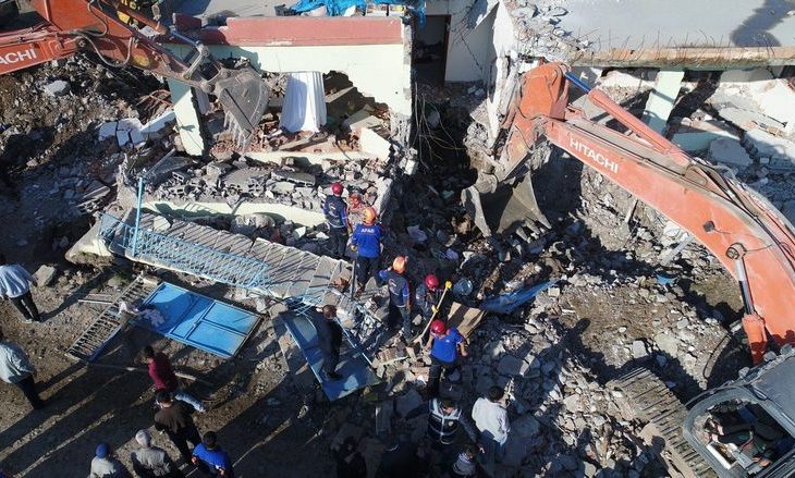 Dhjetëra të lënduar pas tërmetit në Turqi