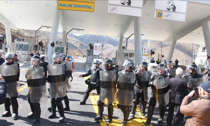 Protesta kundër tarifave në “Rrugën e Kombit” – numri i të arrestuarve