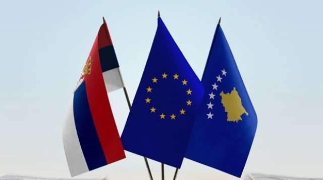 Rusia po e pengon hyrjen e Serbisë në BE më shumë se Kosova