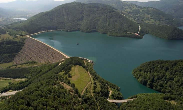 Çfarë po ndërton Serbia në liqenin e Gazivodës?