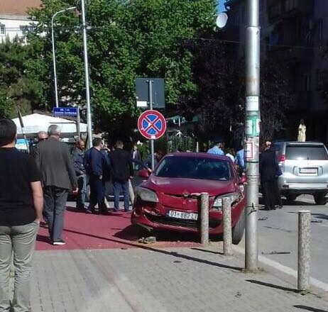 Aksident në Prishtinë – Shpend Ahmeti paralajmëron kamera për shkeljet në trafik