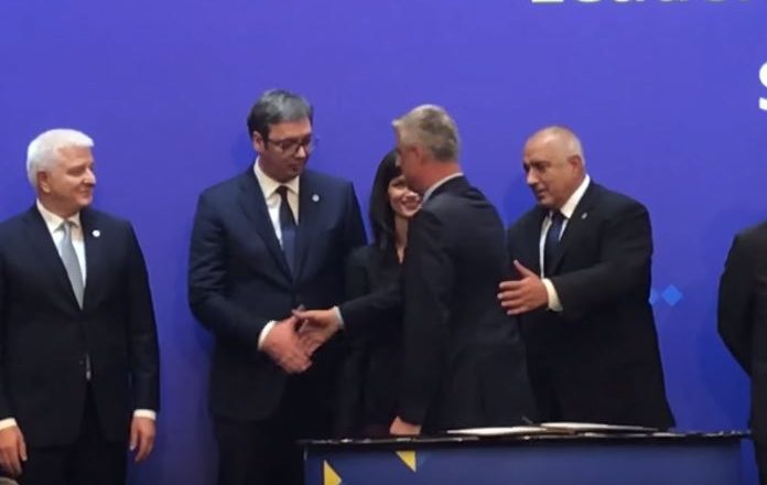 Vuçiq: Për të shkuar në veri, FSK duhet të marrë leje nga NATO ose Serbia