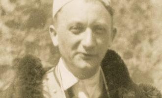 Joseph Roth më 1927: Ballo në Tiranë me anglezë të veshur me smoking