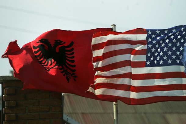 Blindimi i kufijve në Shqipëri mbikëqyret nga SHBA-të - Gazeta ...