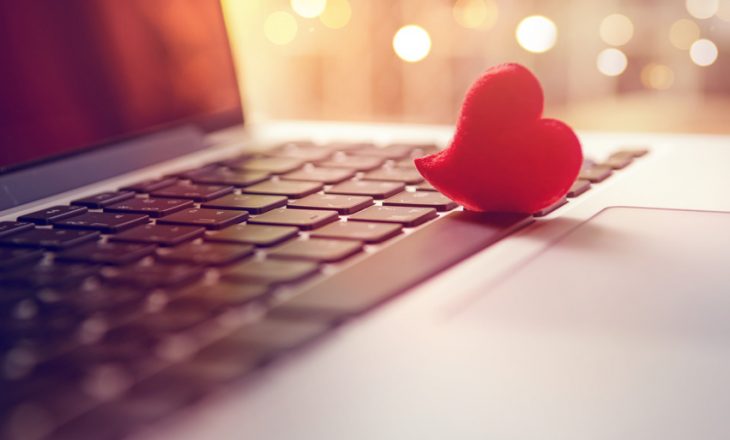 Edhe dashuria online ka rregullat e veta
