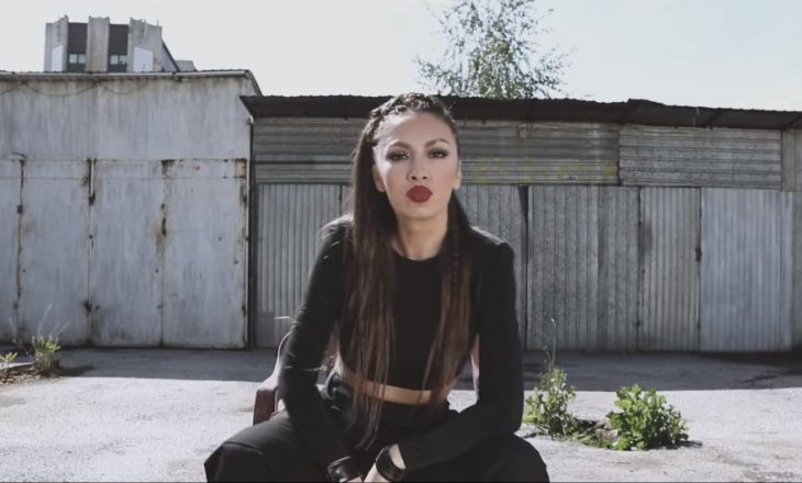 Adelina Ismaili me këngë të re