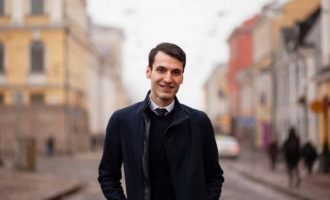 Pajtim Statovci shkrimtari i vitit në Helsinki