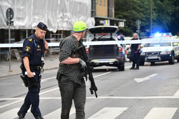 Detajet e plagosjes së pesë personave në Malmo të Suedisë