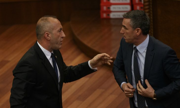 Deputeti turk “kërcënon” Haradinajn me dalje nga koalicioni nëse nuk shkarkohet Gjergj Dedaj