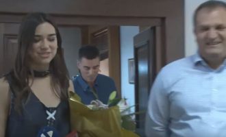 Bordi politik prapa koncertit të Dua Lipës dhe fondacioni që nuk i ndihmoi askujt