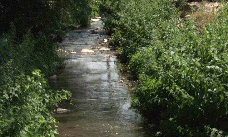 Tmerri me ujërat e zeza në lumenjtë e Gjilanit