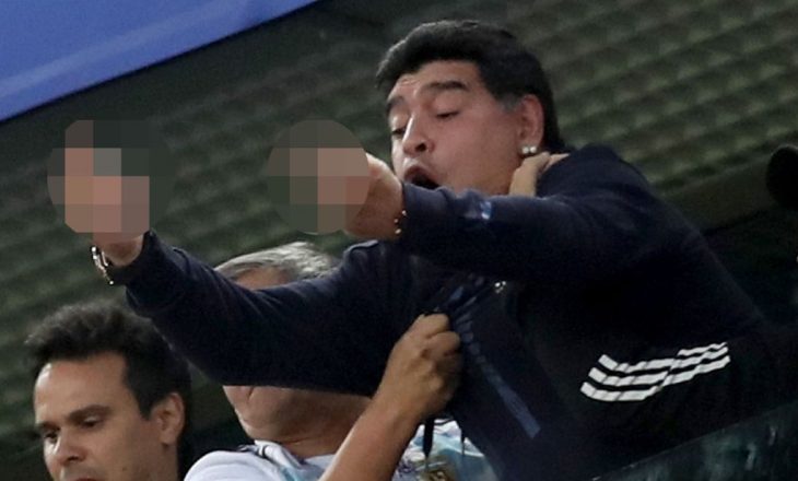 “Tërbohet” Maradona, thotë se nuk ka vdekur ende…