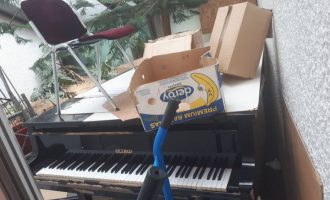 Pianoja e “gjorë” në Panairin e Librit