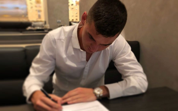 Zyrtare: Talenti i Kosovës nënshkruan me Milanin