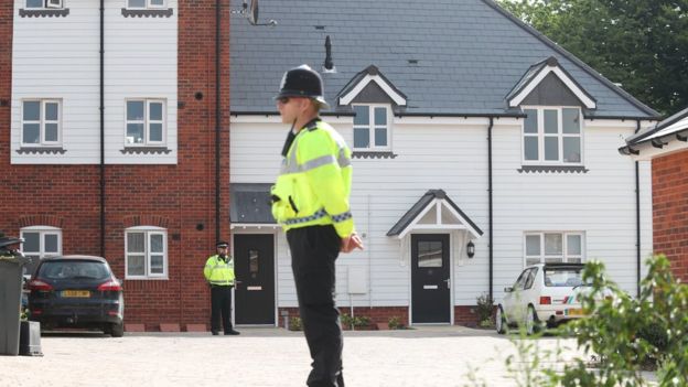 Rikthehet hija e sulmeve kimike në Britani – Policia jep detaje për çiftin që u helmuan nga “Novichok”