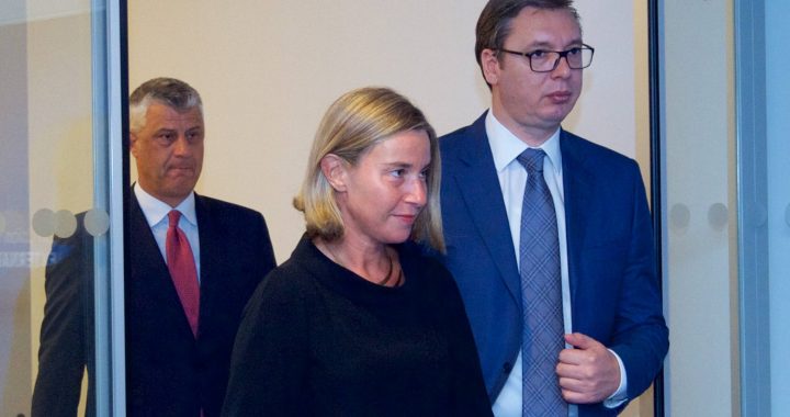 BE-ja s’di si t’i kthejë në tavolinën e bisedimeve Kosovën e Serbinë