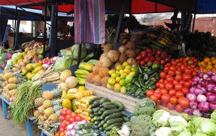 Caktohet masë për tregtarët që importojnë pemë dhe perime