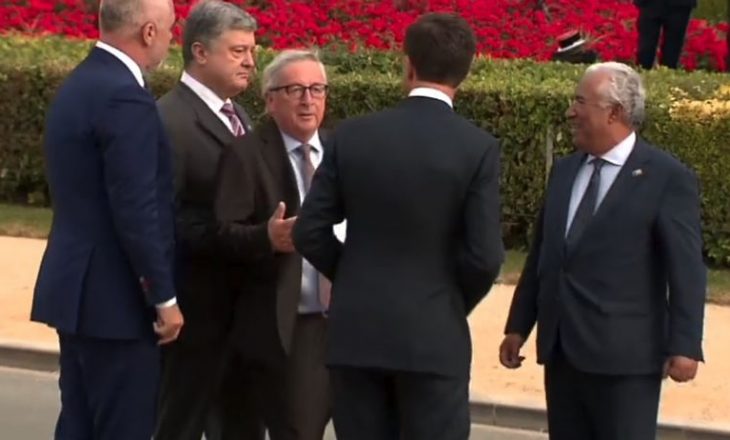 Juncker mezi ecte para gala darkës në samitin e NATO-s