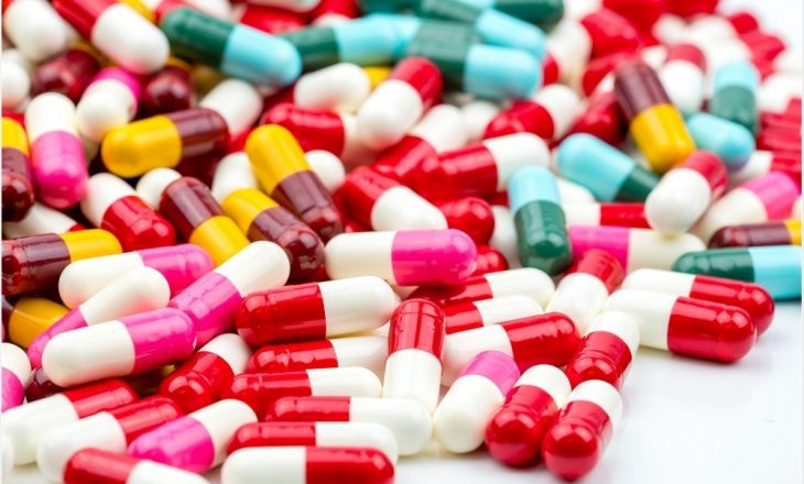 Antibiotikët në Kosovë po shiten si bonbone, pa recetë të mjekut