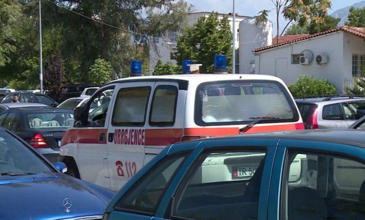 7 persona të helmuar nga mishi i pulës në Shqipëri
